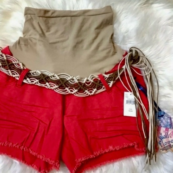 *Wallflower Maternity Shorts Coral/Red Jean Boho Fringe Belt OverBelly Small NWT - Picture 1 of 8